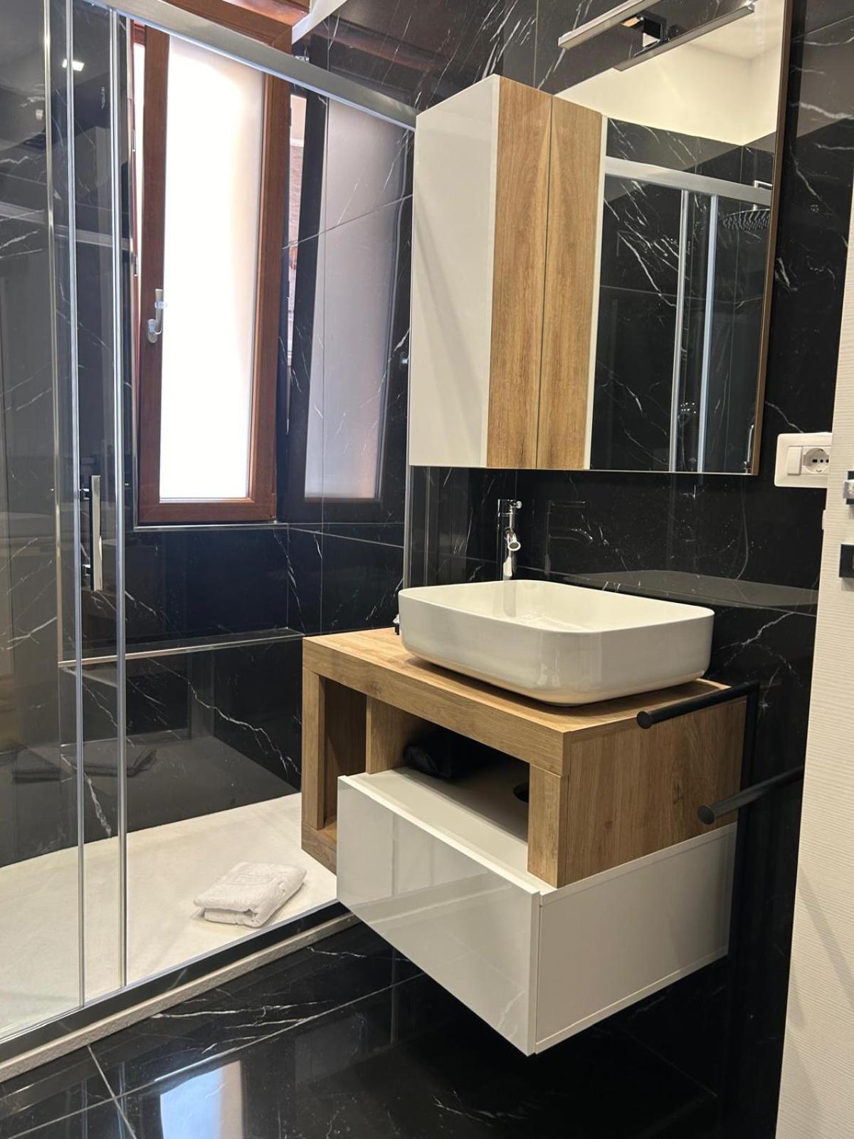 Bed and Breakfast Bb Incentro Trani Esterno foto