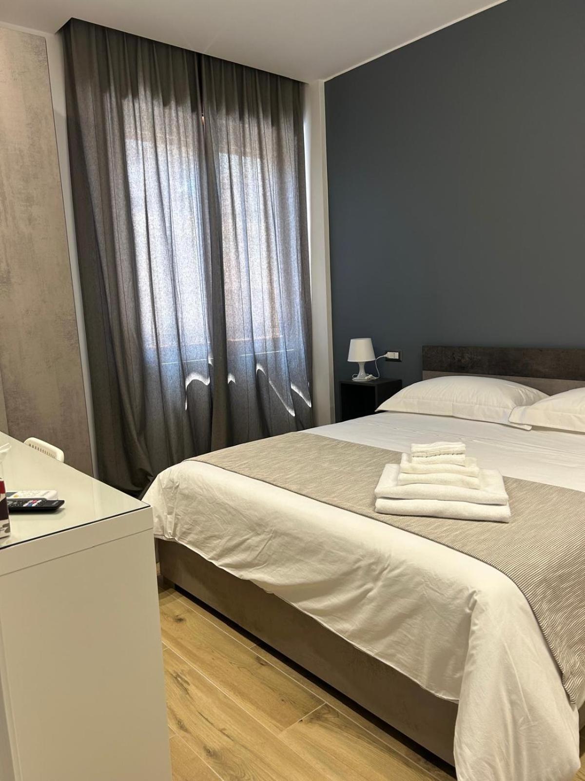 Bed and Breakfast Bb Incentro Trani Esterno foto