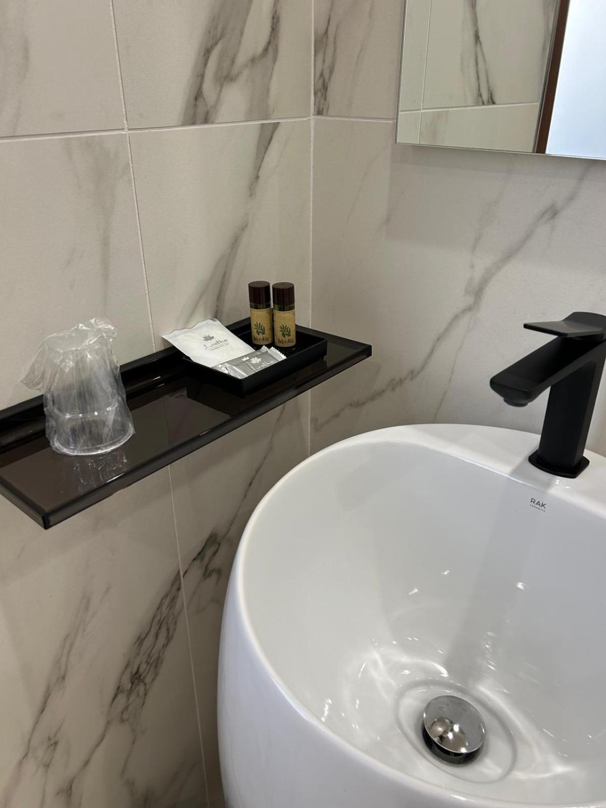 Bed and Breakfast Bb Incentro Trani Esterno foto